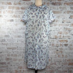 Vintage 90s Does 50s Floral Print Pearl Snap Button Down Short Sleeve Nightgown